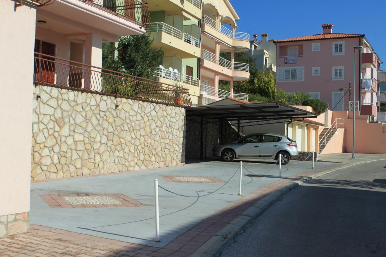 Apartments With A Parking Space Rabac, Labin - 7429 エクステリア 写真