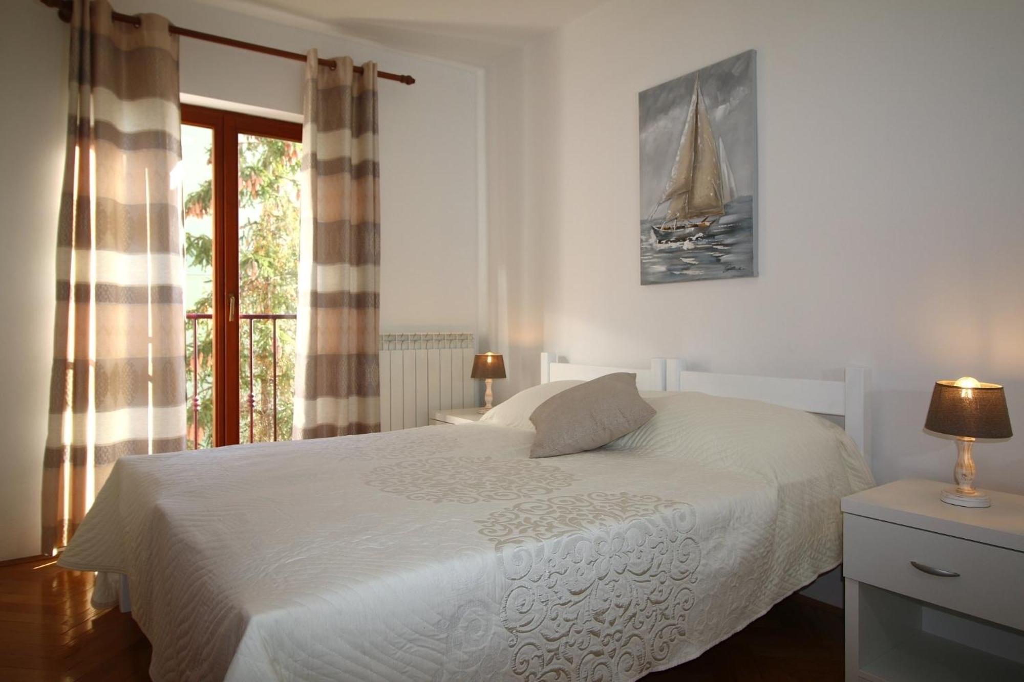 Apartments With A Parking Space Rabac, Labin - 7429 部屋 写真